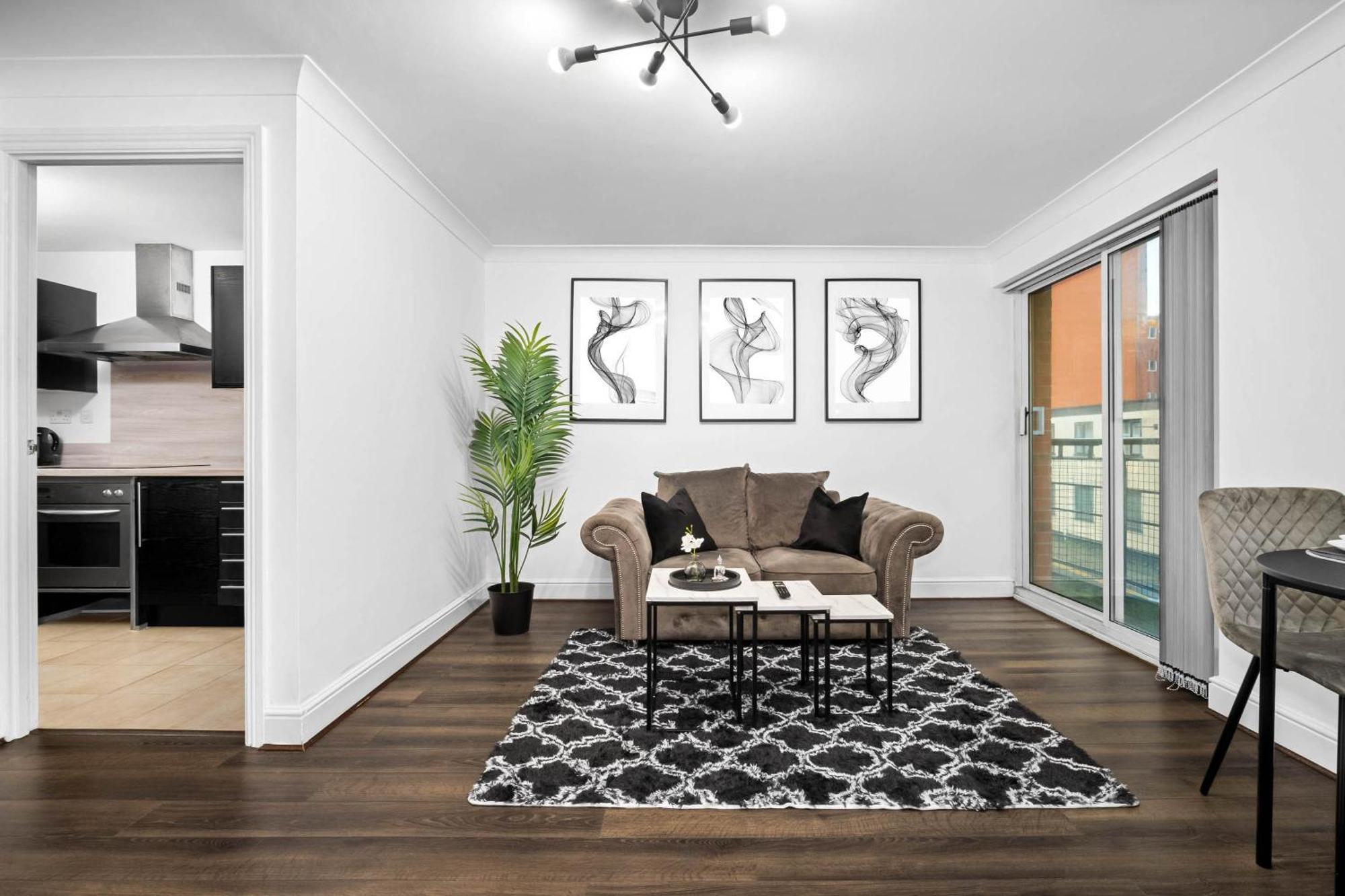 Luxury - Centre - Smart Tv - Wifi - Balcony - 4qb Birmingham